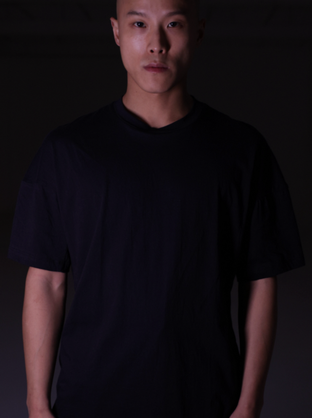 T-SHIRT BLACK